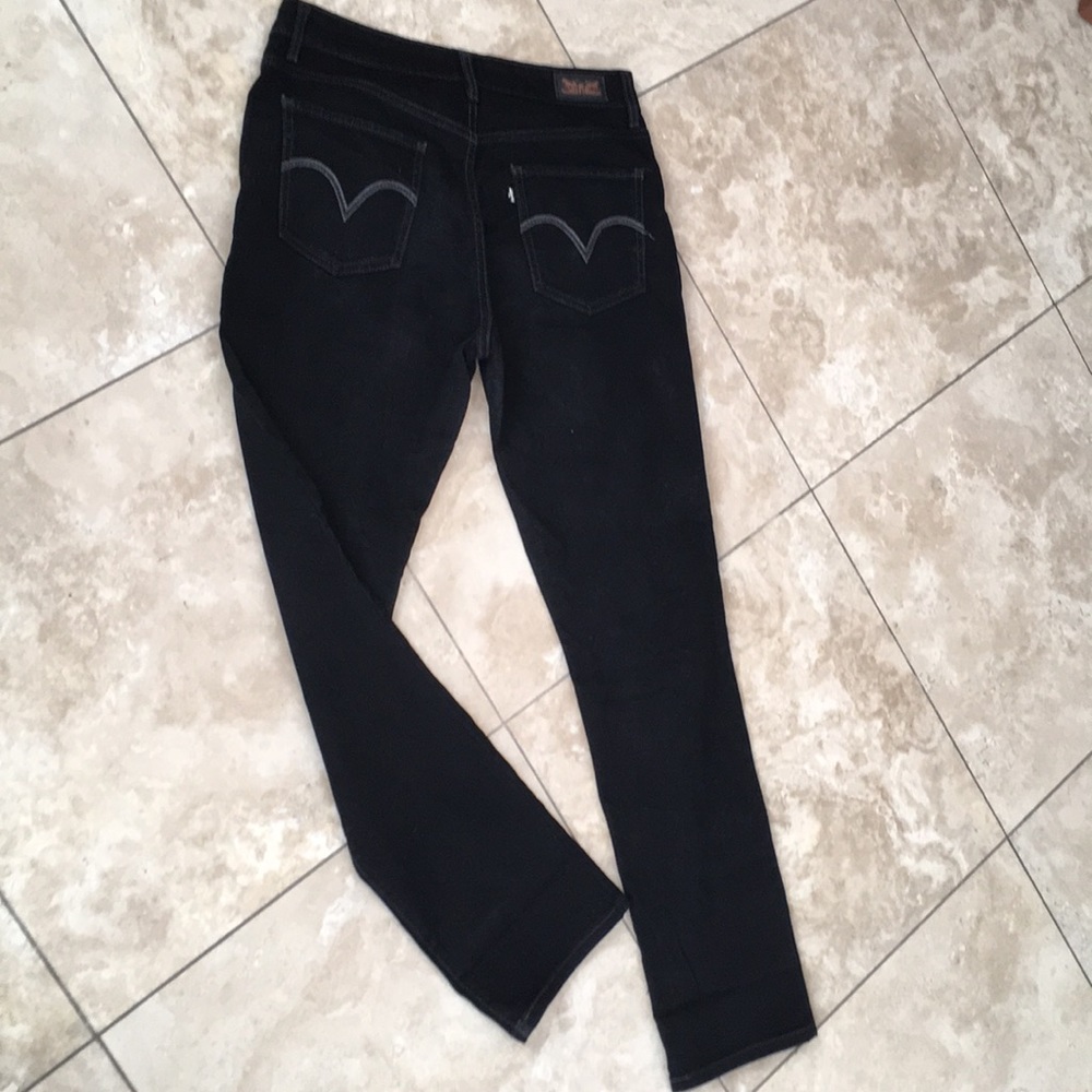 Levi’s Mid Rise Skinny denim jeans - Picture 2 of 8